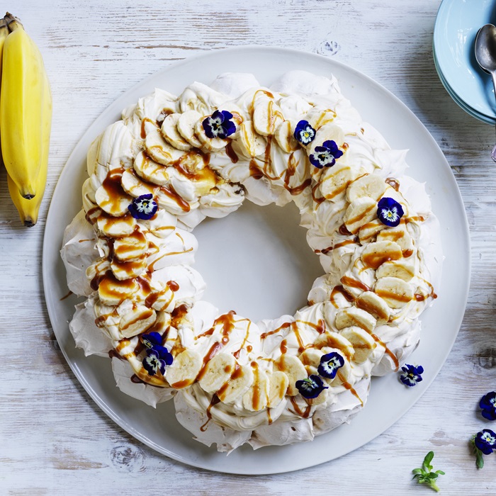 Banana Caramel Pavlova Wreath